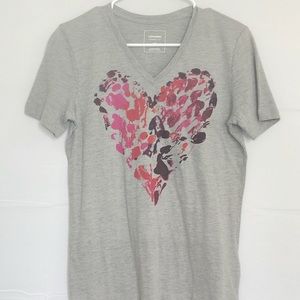converse shirt heart
